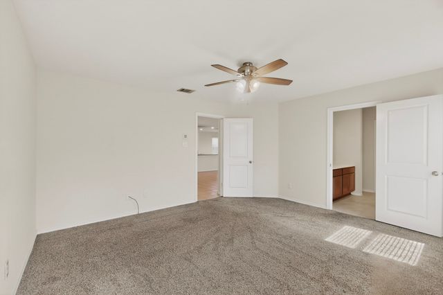1901 Princeton Avenue, Farmersville, TX 75442