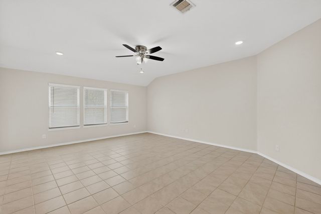 1901 Princeton Avenue, Farmersville, TX 75442