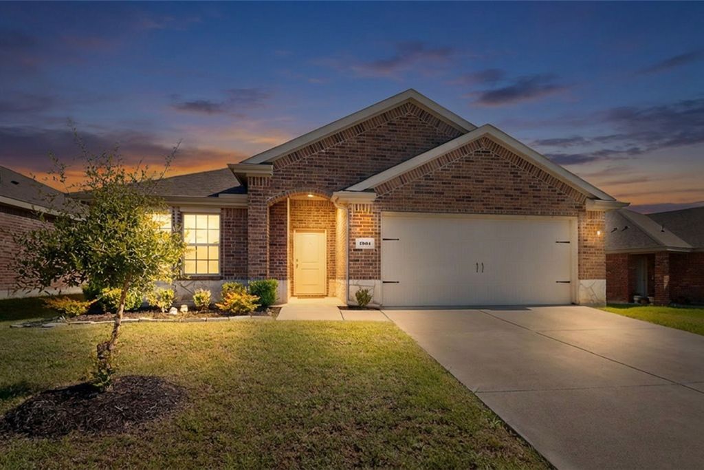 1901 Princeton Avenue, Farmersville, TX 75442