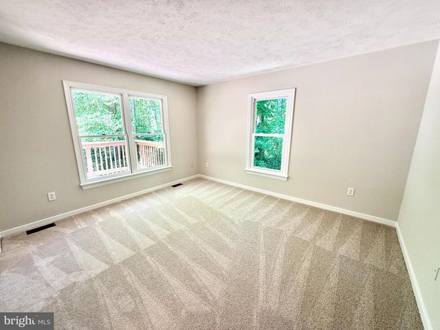 313 CANNON DR, Ruther Glen, VA 22546
