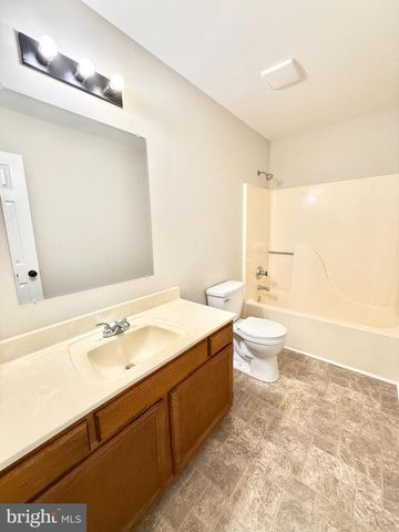 313 CANNON DR, Ruther Glen, VA 22546