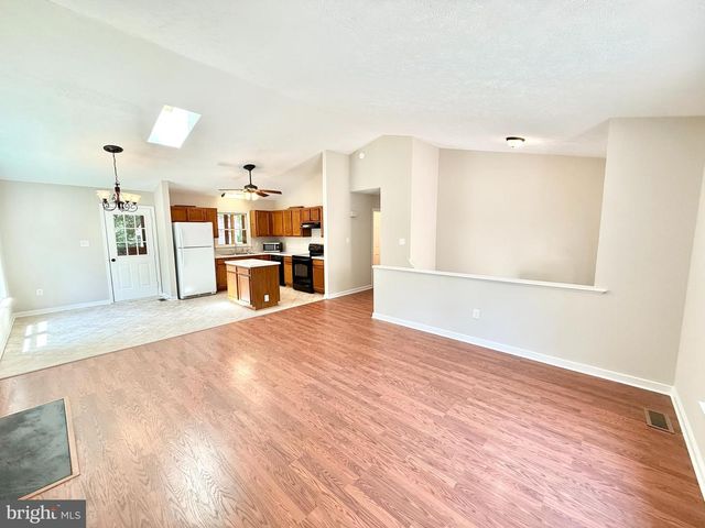 313 CANNON DR, Ruther Glen, VA 22546