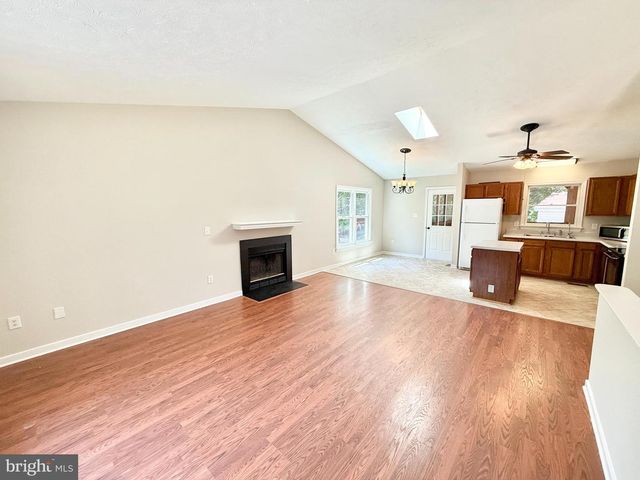 313 CANNON DR, Ruther Glen, VA 22546