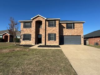 2024 Brazos Court, Grand Prairie, TX 75052
