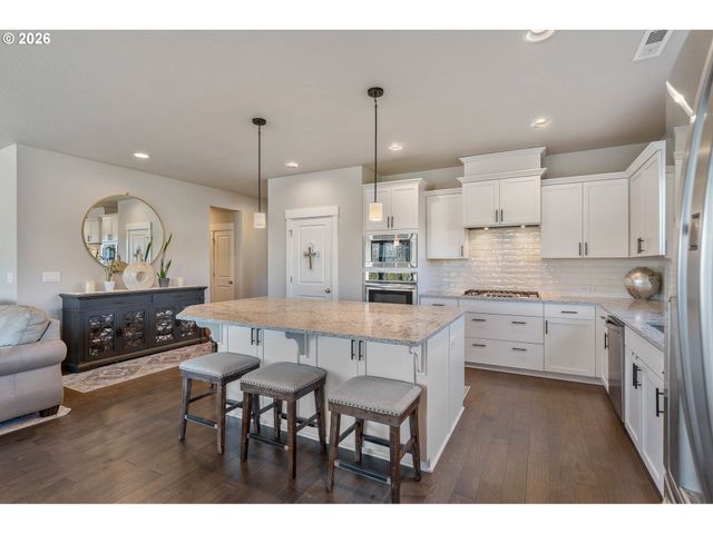 11624 Nw 2ND Ct, Vancouver, WA 98685