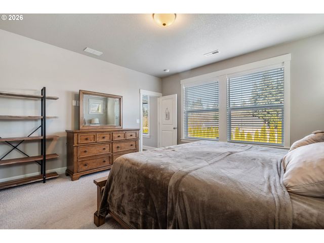 11624 Nw 2ND Ct, Vancouver, WA 98685