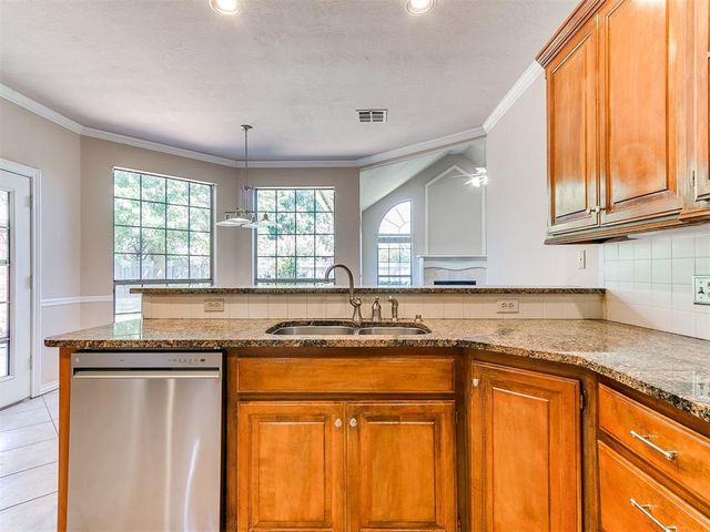 3901 Annalane Drive, Norman, OK 73072