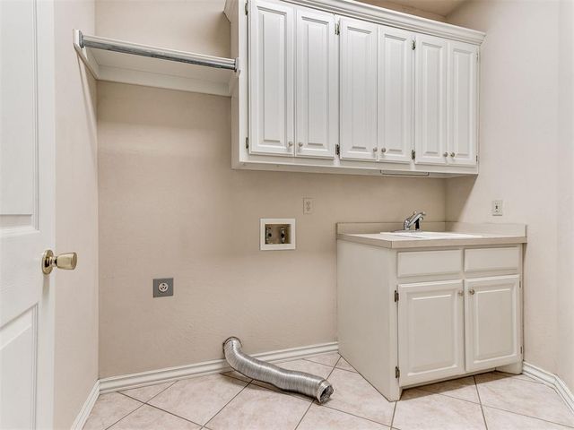 3901 Annalane Drive, Norman, OK 73072