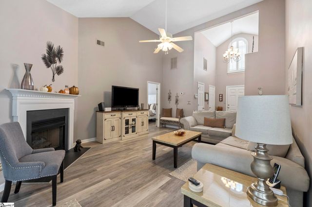 611 Heathrow Court, Moore, SC 29369