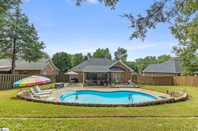611 Heathrow Court, Moore, SC 29369