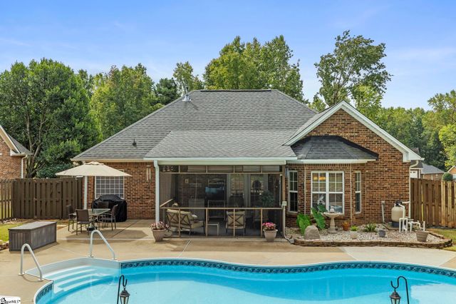 611 Heathrow Court, Moore, SC 29369