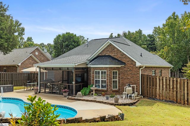 611 Heathrow Court, Moore, SC 29369