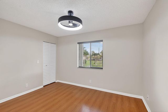 511 Shady Pine Way D2, Greenacres, FL 33415