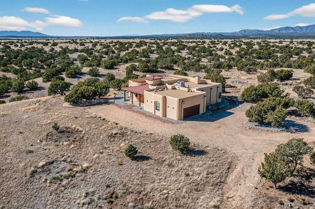 102 Rocking R L Road, Mountainair, NM 87036