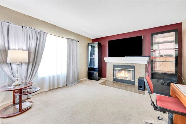 2825 W Newgrove Street, Lancaster, CA 93536