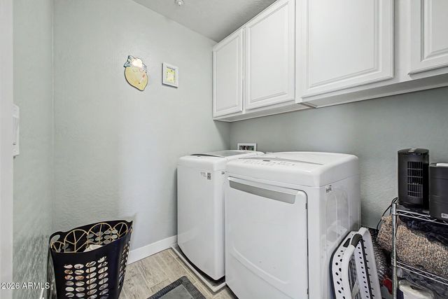 8864 W CAMERON Drive, Peoria, AZ 85345