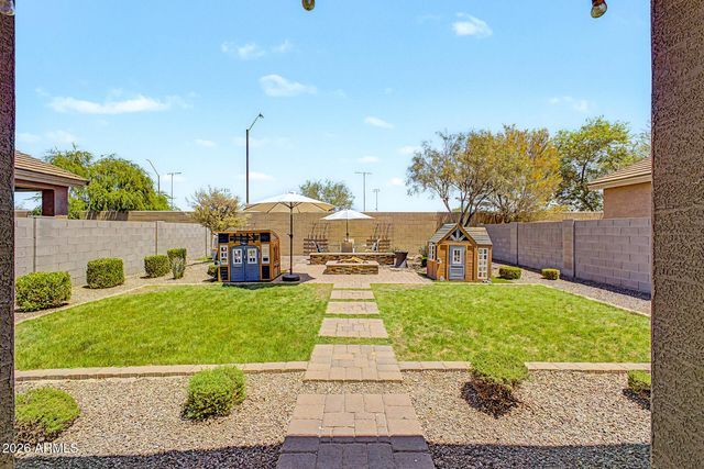8864 W CAMERON Drive, Peoria, AZ 85345