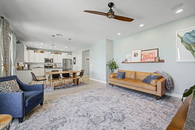 8864 W CAMERON Drive, Peoria, AZ 85345