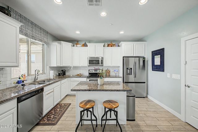 8864 W CAMERON Drive, Peoria, AZ 85345