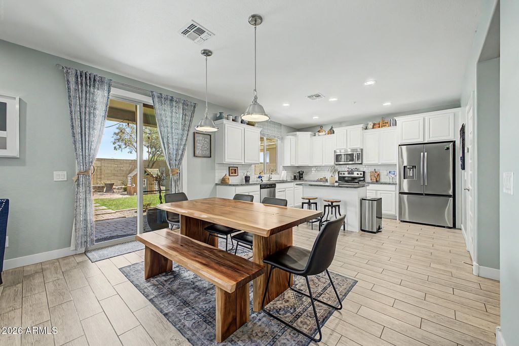 8864 W CAMERON Drive, Peoria, AZ 85345 — photo 4