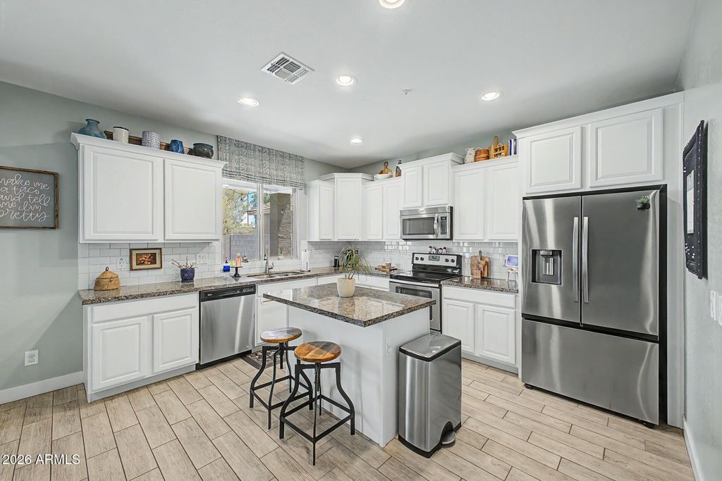 8864 W CAMERON Drive, Peoria, AZ 85345 — photo 5