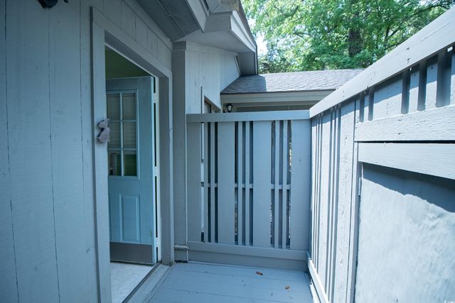 958 Oakwood Ln., Myrtle Beach, SC 29572