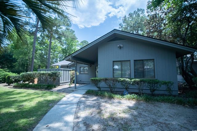 958 Oakwood Ln., Myrtle Beach, SC 29572