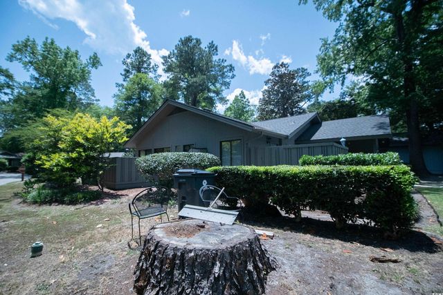 958 Oakwood Ln., Myrtle Beach, SC 29572