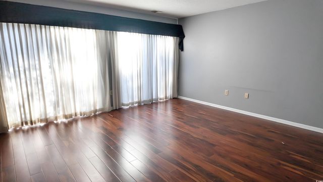 958 Oakwood Ln., Myrtle Beach, SC 29572