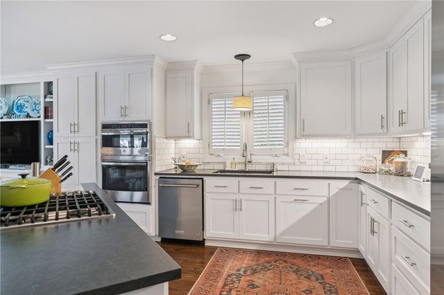 107 Pine Tree, St Simons Island, GA 31522