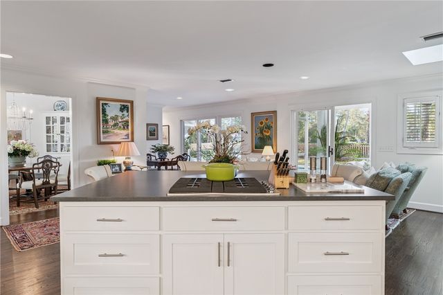 107 Pine Tree, St Simons Island, GA 31522