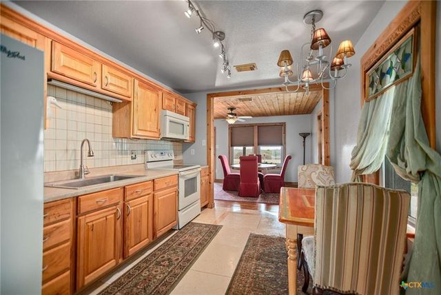 1067 County Road 307 N, Port Lavaca, TX 77979