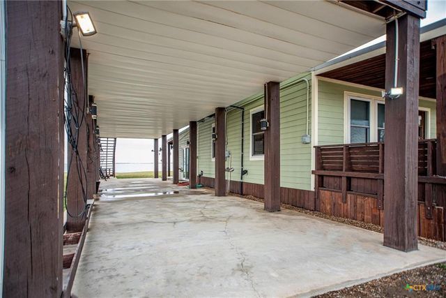 1067 County Road 307 N, Port Lavaca, TX 77979