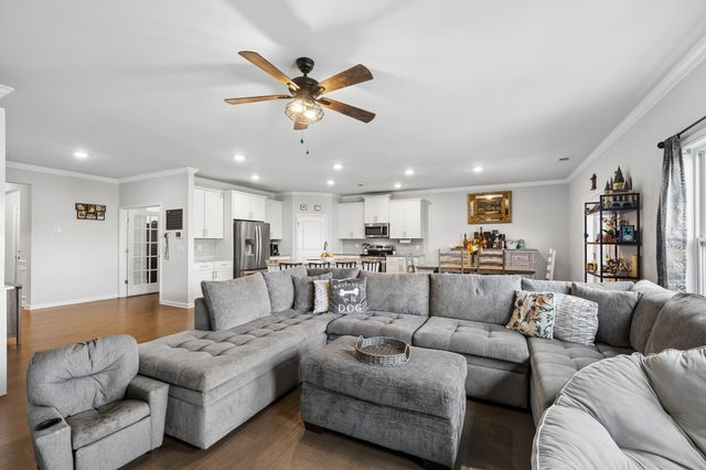 9003 Lockeland Dr, Spring Hill, TN 37174