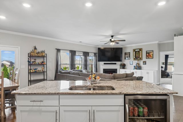 9003 Lockeland Dr, Spring Hill, TN 37174