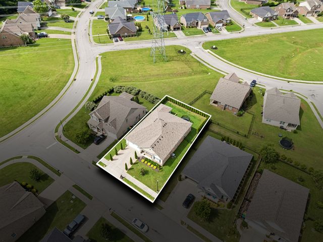 9003 Lockeland Dr, Spring Hill, TN 37174