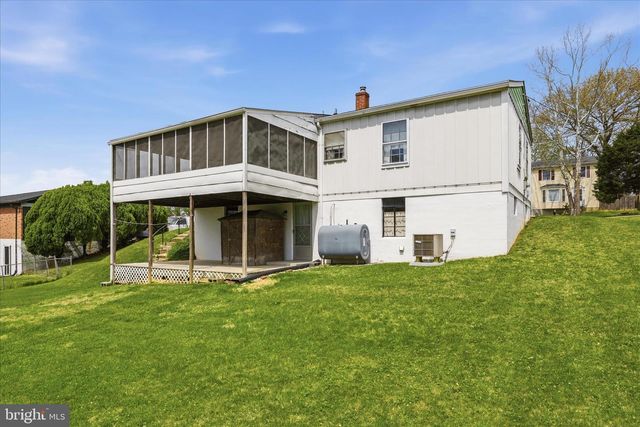 814 W 15TH ST, Front Royal, VA 22630
