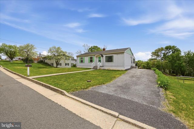814 W 15TH ST, Front Royal, VA 22630