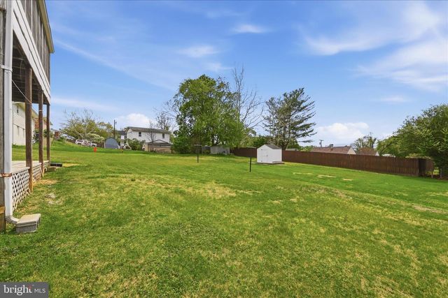 814 W 15TH ST, Front Royal, VA 22630