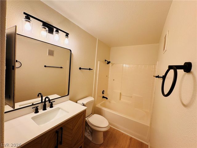 3047 Casey Drive 103, Las Vegas, NV 89120