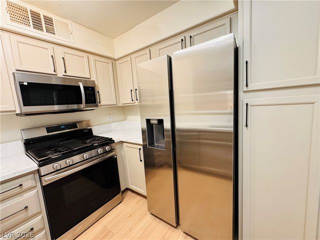 3047 Casey Drive 103, Las Vegas, NV 89120