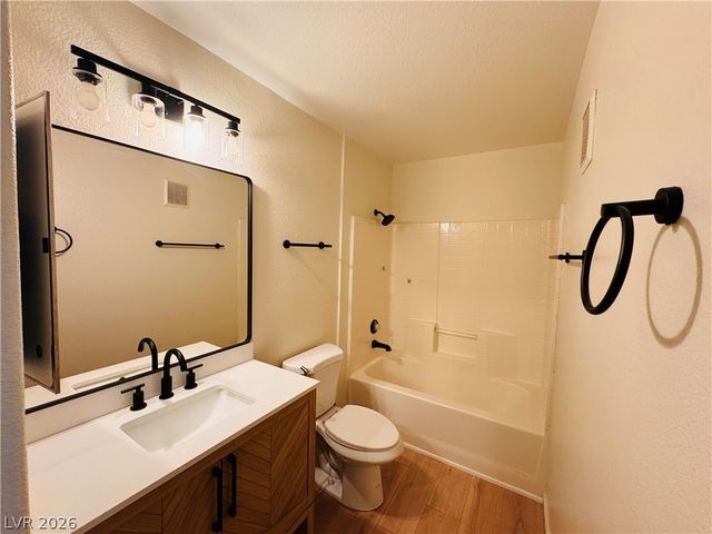 3047 Casey Drive 103, Las Vegas, NV 89120