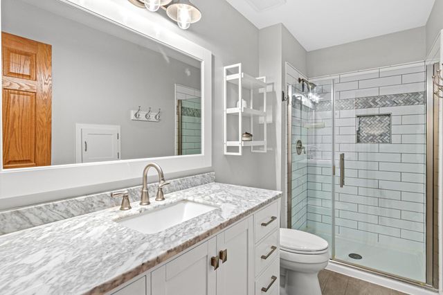 645 Lake Pine Drive, Shoreview, MN 55126