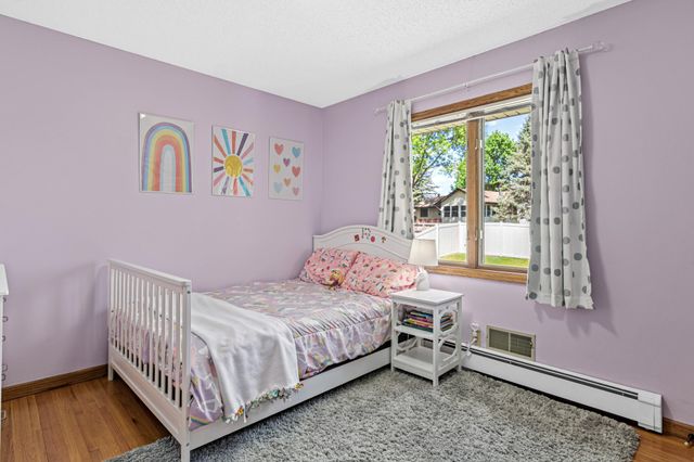 645 Lake Pine Drive, Shoreview, MN 55126