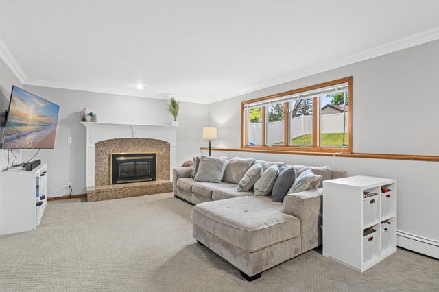 645 Lake Pine Drive, Shoreview, MN 55126