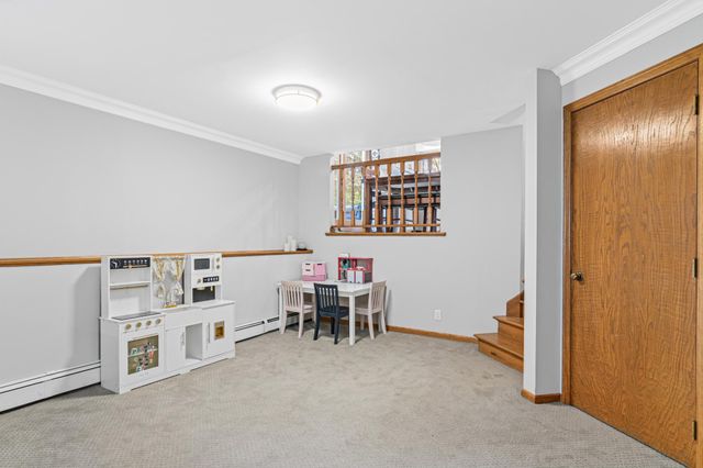 645 Lake Pine Drive, Shoreview, MN 55126