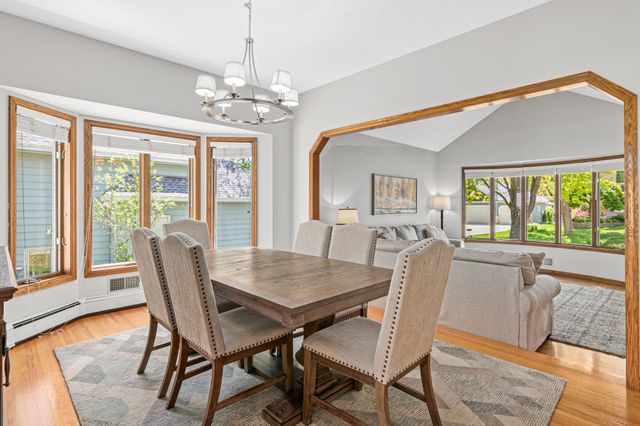 645 Lake Pine Drive, Shoreview, MN 55126