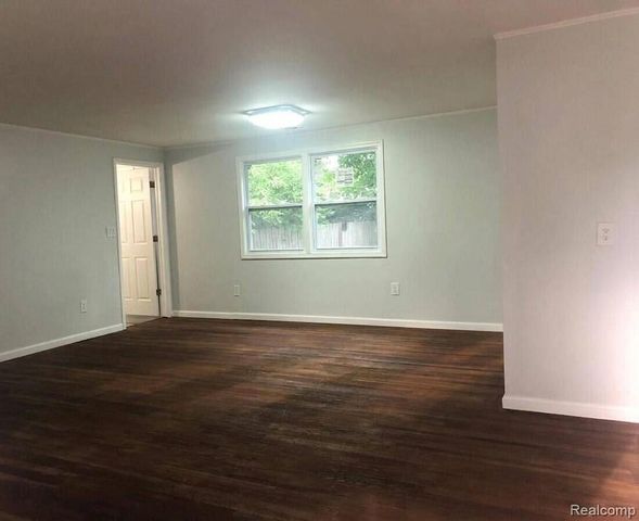 19328 Poinciana Street, Redford, MI 48240