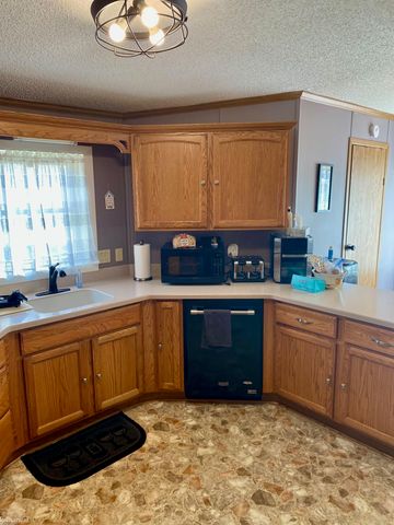 1792 Meadowlark Lane, Kimball, MI 48074