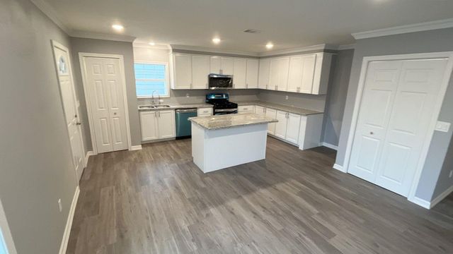 4620 Nichols Street, Houston, TX 77020